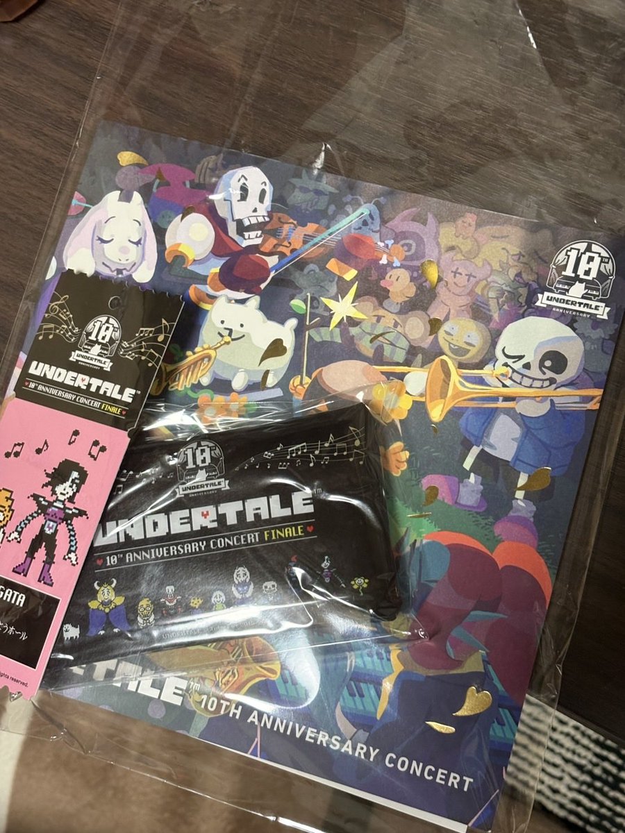 Sunset28498231's tweet photo. Undertale10周年のコンサート行ってきました！
今回��めて行ったけどめっちゃ凄かった...
#Undertale
#アンダーテール
#シェルター南陽ホール https://t.co/mP4Tau1aNa