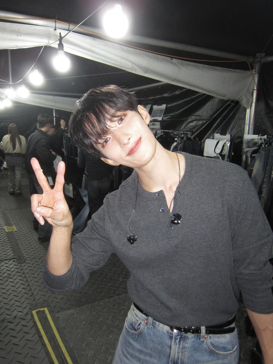 nesundk's tweet photo. この衣装まじでメロお兄さんすぎて218億回お付き合いを申し込んでしまうんですわ https://t.co/itFnWvoWvq