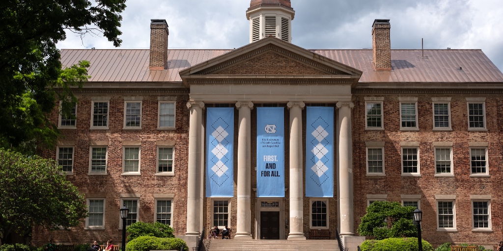 UNC's tweet photo. On May 9, we celebrate over 7,183 Tar Heels who will turn their tassels and become the newest #UNC alumni 🩵 

Join in the celebration for 2026 Spring Commencement through a livestream of the events, which will be available closer to the ceremony https://t.co/91oeiswMzY https://t.co/PAOC5bnFqE
