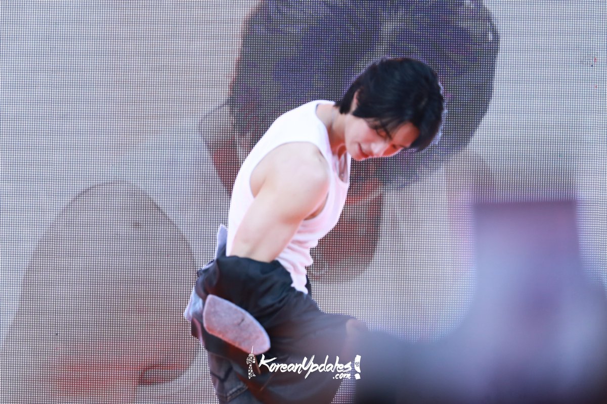 KoreanUpdates! tweet media