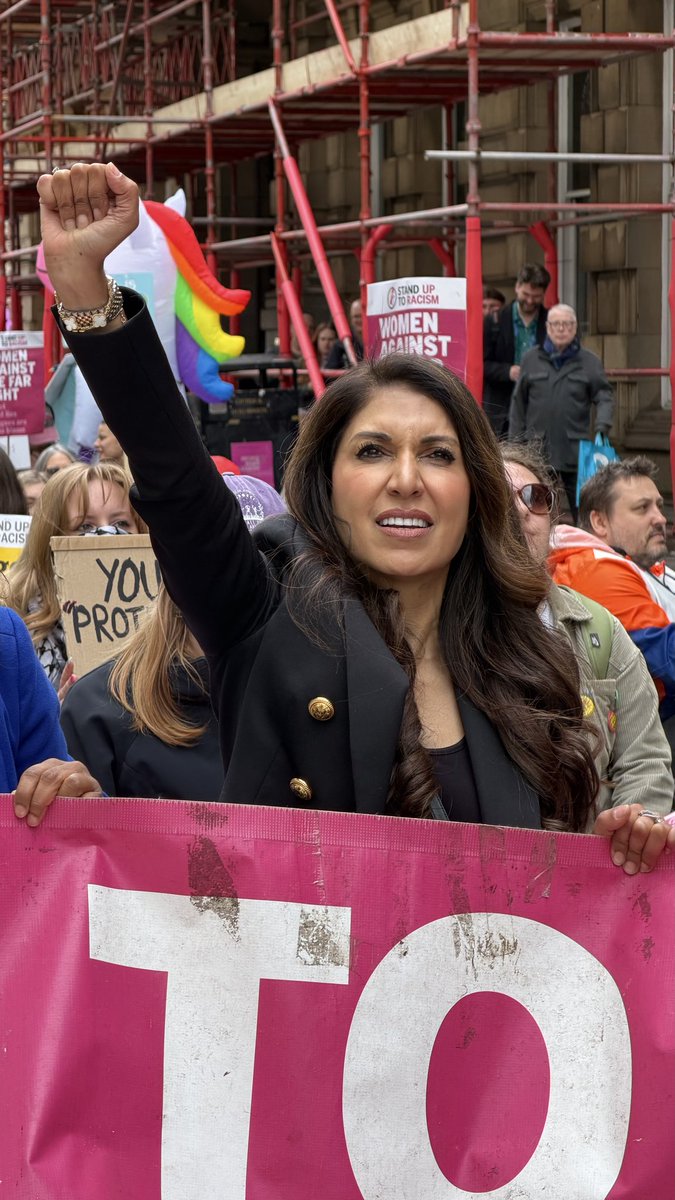 SUTRScotland's tweet photo. The fightback starts today! Anti-racists rage against Reform UK in Glasgow today, shutting down the city centre in solidarity with all our community, neighbours friends and workmates targeted by the far right. #AyeRefugees https://t.co/NblllLVwLr