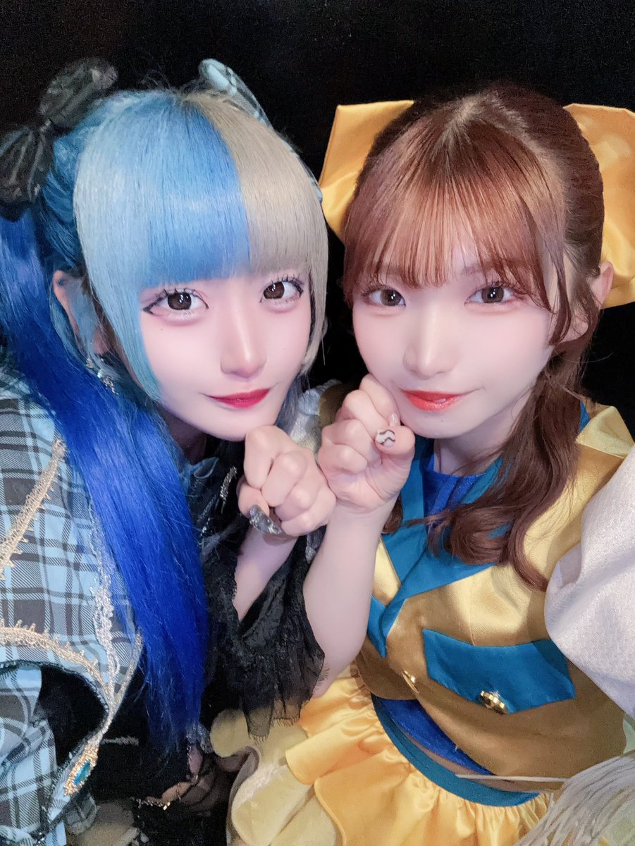 diavel_seren's tweet photo. 豆柴の大群さん 🐕 
レオナエンパイアちゃん💛 https://t.co/oRtfQN1ieX