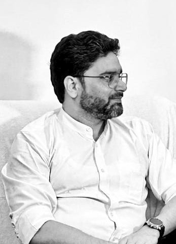 सनातन सभ्यता के अतिरिक्त वर्तमान में अस्तित्ववान अन्य समस्त सभ्यताओं की उत्पत्ति 500 से 2500 वर्षों से अधिक पुरानी नहीं है। सनातन सभ्यता इन समस्त विलुप्त एवं जीवित सभ्यताओं के उत्थान पतन की साक्षी रहते हुए सदा से जीवंत कैसे है?
 सनातन पर किए जाने वाले समकालीन आक्षेपों यथा;
