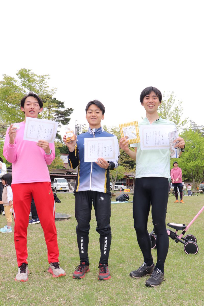 mikawaolc's tweet photo. 先週5/3に開催された「根の上高原つつじまつり大会」にて当クラブの3人がMAクラスで1,2,3フィニッシュを決めました！👑
🥇伊藤樹
🥈水野伶哉
🥉神谷篤大 https://t.co/dAPOrXcQq4