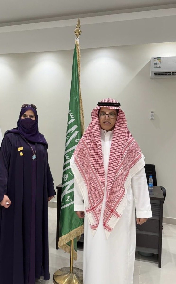 BATH785's tweet photo. جسدت زيارة سمو الأميرة تهاني بنت عبدالعزيز آل سعود اهتمام إنساني نبيلاً بأبنائنا من ذوي الهمم،وحرصاً صادقاً على الاطلاع لإحتياجاتهم ودعم مسيرة تمكينهم ودمجهم في المجتمع،وقد تركت هذه الزيارة الكريمة أثر كبير وصدى إيجابي في نفوس الجميع لتحفيز الجهود نحو صناعة أثر حقيقي لدعم مسيرتهم https://t.co/oL0dacQnbb