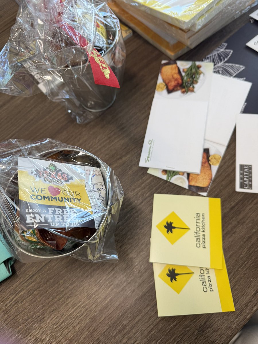 GPESpbc's tweet photo. Teacher Appreciation Week ended with a BANG! 🎉🍎
A huge thank you to our community partners for helping us celebrate our incredible teachers.
Special thanks to:
Texas Roadhouse
Eddie V’s Prime Seafood
The Capital Grille
California Pizza Kitchen
Seasons 52
Hilton Hotels &amp; Resorts https://t.co/Td5Um6kM38