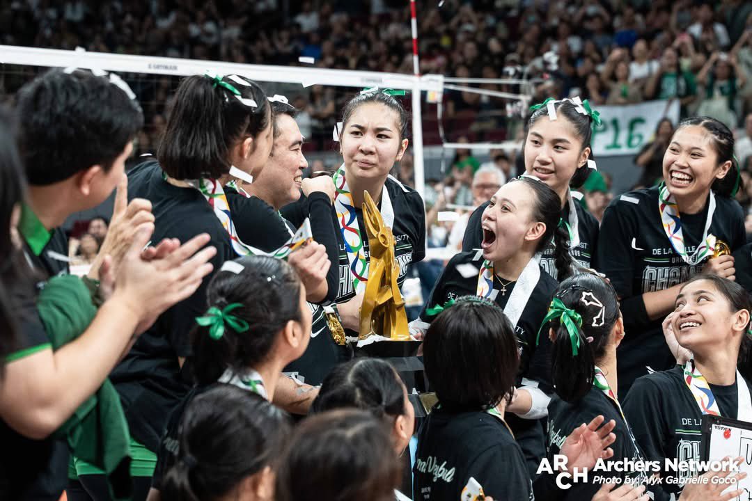 AnimoLozol's tweet photo. Yung mukha ni Shevana when she was called FMVP 😭😭😭 https://t.co/c2NZB9IRjj