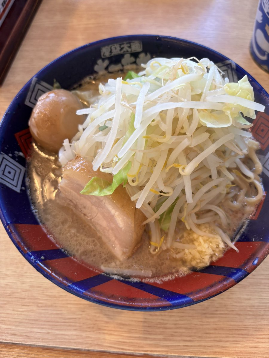 Q64W5's tweet photo. 野菜盛り盛りだからカロリー0だよね！✊ https://t.co/FPeWU59S8D
