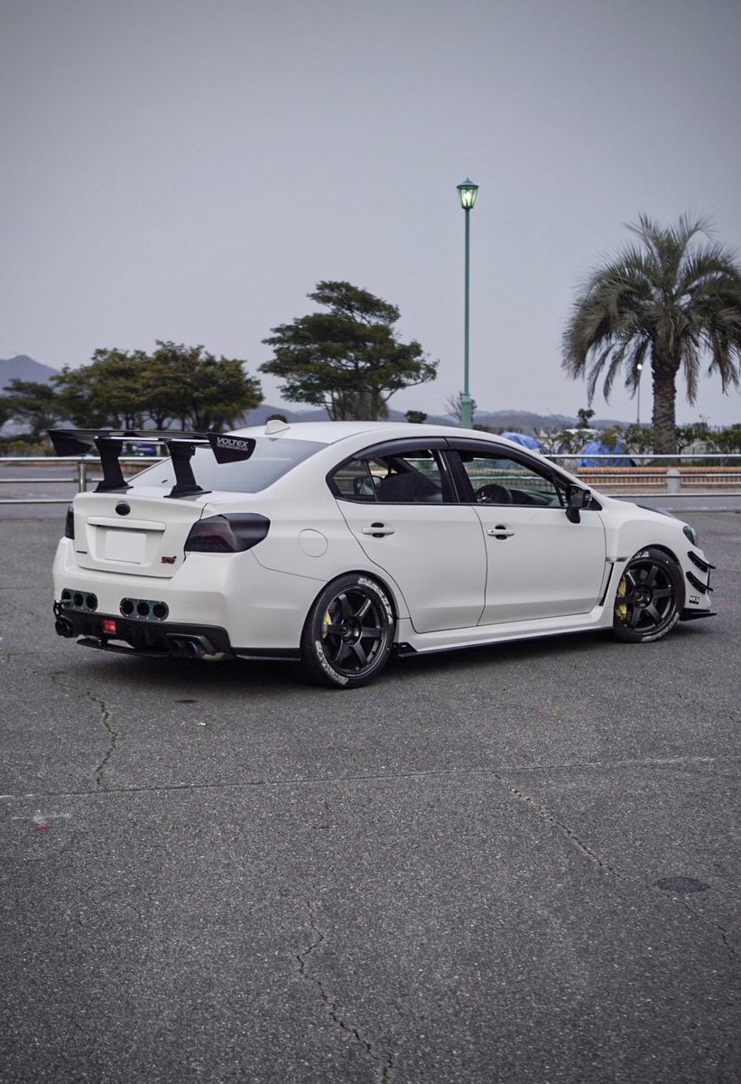 神 威 tweet media