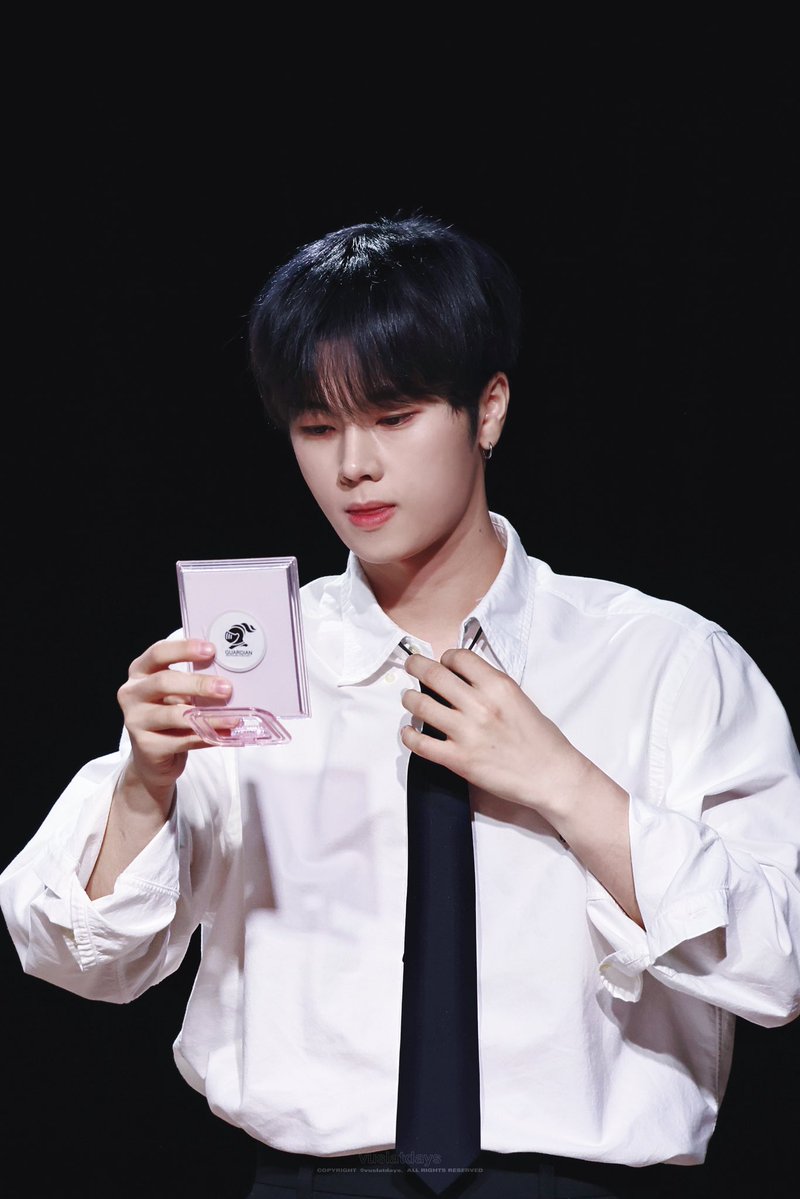 ㅂㅂ tweet media