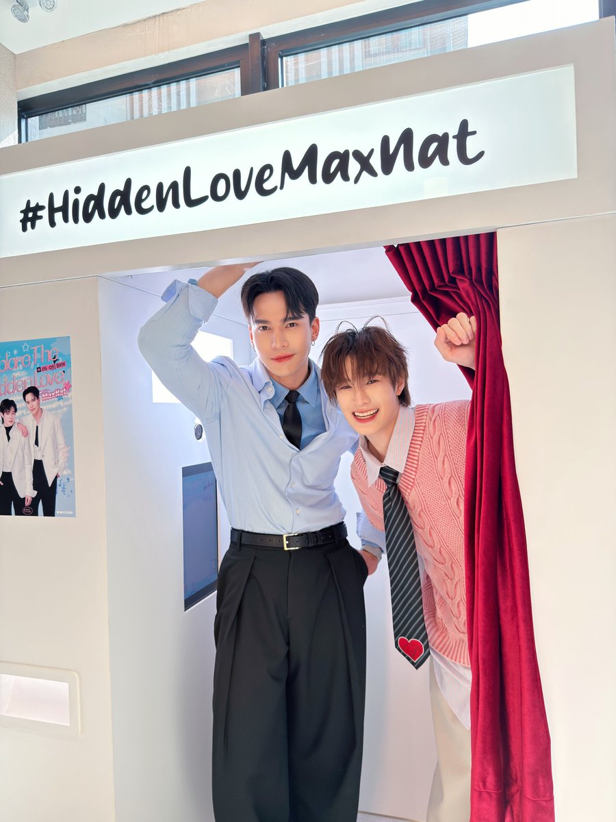 DomundiTV's tweet photo. ขอขอบคุณ @FunnyfriendsEnt  ที่ให้เกียรติ “แม้ก” @mmaxmaxxxx  และ “ณฐ” @natasittttt  ได้มาร่วมกิจกรรมในวันนี้นะคะ 🥰

ขอขอบคุณแฟน ๆ ทุกคนที่มาเจอกัน รวมถึงแฟน ๆ ที่ส่งกำลังใจมาให้ทั้งสองคนด้วยนะคะ 🫶🏻✨️

#HiddenLoveMaxNat https://t.co/SfbcDU0y4t