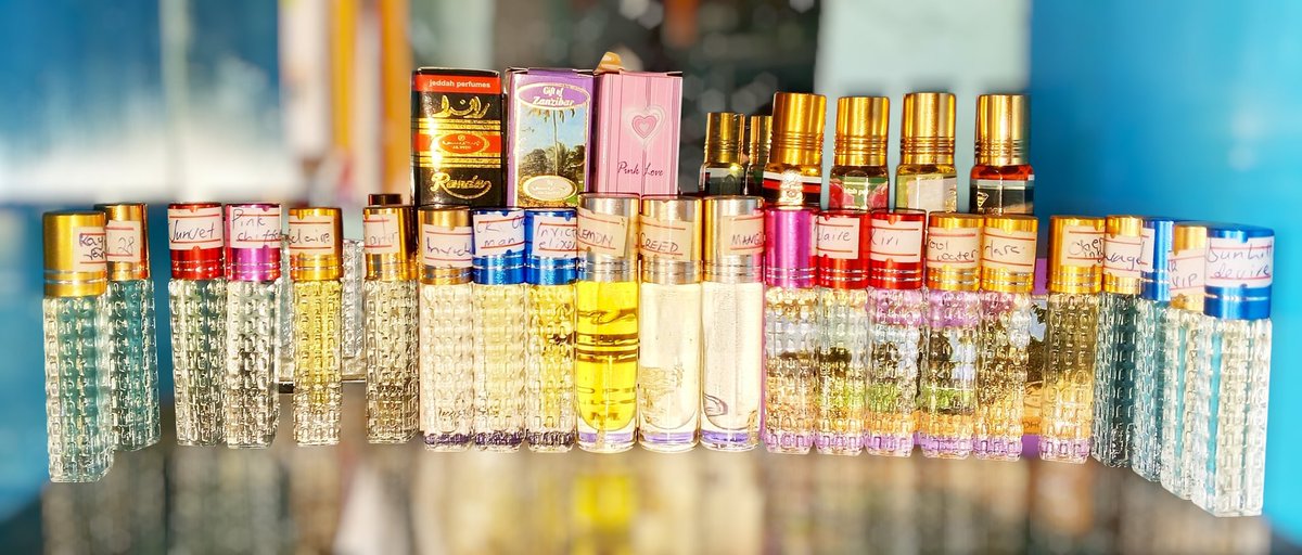 jolinecosmetics's tweet photo. Oli perfumes at its best please check out our collection now&amp; 🛒🛒🛒
#oilperfume #vanilla #straberry #myway #pinkchiffon
@jolinecosmetics #perfumes https://t.co/Hg4JmLnUOh