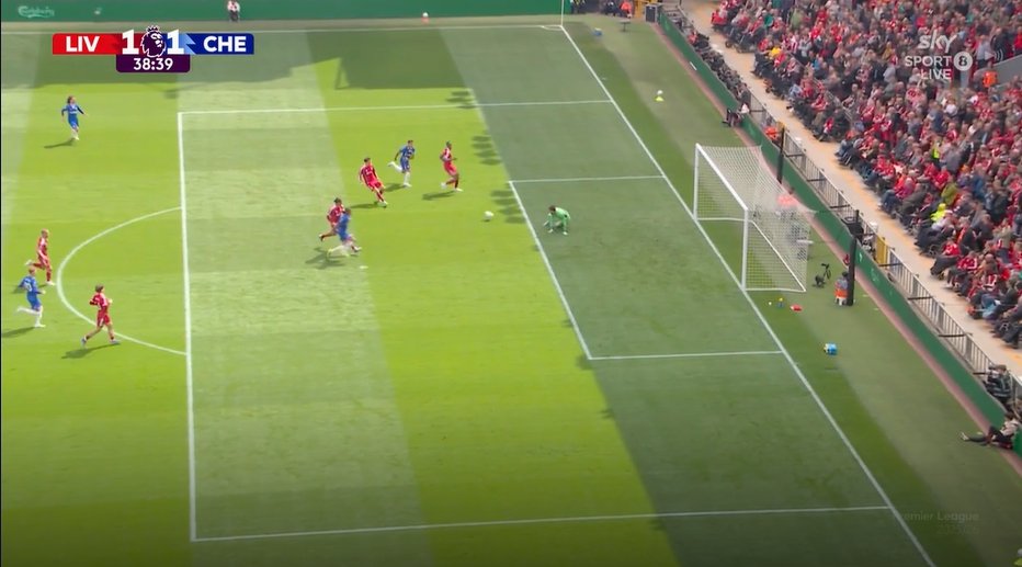 Alive_LFC's tweet photo. WTF ANOTHER CHANCE FOR CHELSEA TF ARE WE DOING
#LIVCHE #PL #LFC #CHELIV https://t.co/6SJFPqHB2f