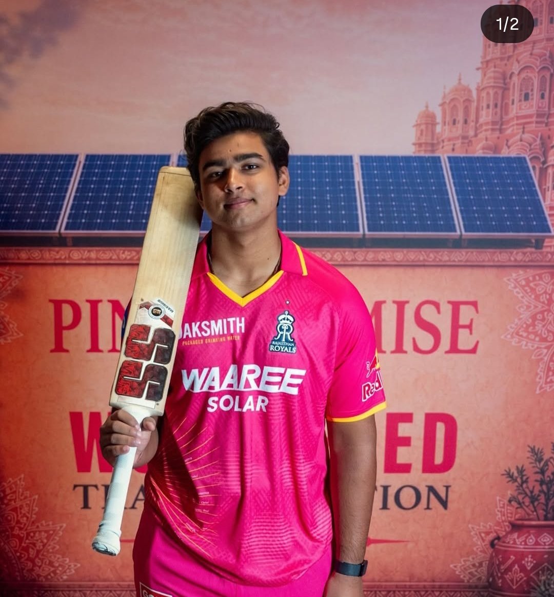CricketCentrl's tweet photo. Vaibhav Suryavanshi posted pictures with his mother. 

Vaibhav 📝 - "This one's for you, maa."🥹 #PinkPromise 💕 https://t.co/KFbxTtcmOQ