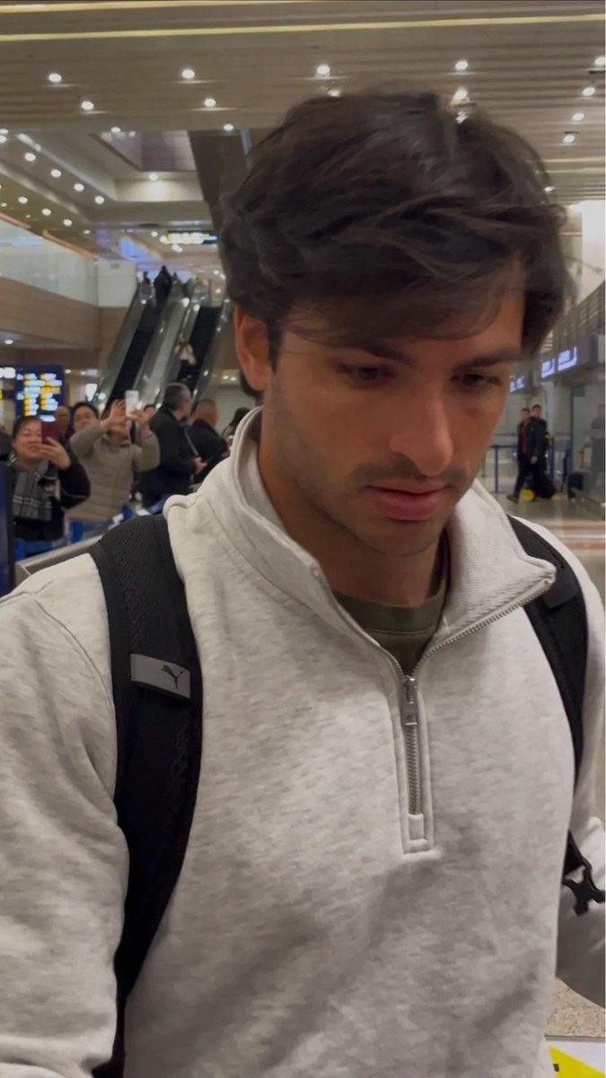 carlos sainz archive tweet media