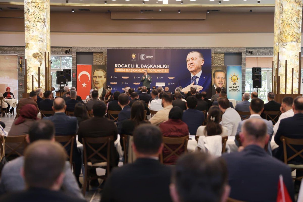 SahinTalus's tweet photo. Birim Başkanları toplantımızı gerçekleştirerek, Cumhurbaşkanımız Sayın Recep Tayyip Erdoğan’ın katılımlarıyla 16 Mayıs’ta gerçekleştireceğimiz “Bir Gençlik Şöleni” programına dair hazırlıklarımızı kapsamlı şekilde değerlendirdik.

Tüm birimlerimizin yürüttüğü çalışmaları gözden geçirerek program sürecine ilişkin planlamalarımızı netleştirdik, koordinasyonumuzu daha da güçlendirdik.

Gençliğin enerjisini ve teşkilatımızın heyecanını en güçlü şekilde yansıtacağımız bu büyük buluşma için çalışmalarımızı aynı kararlılık ve titizlikle sürdürüyoruz.