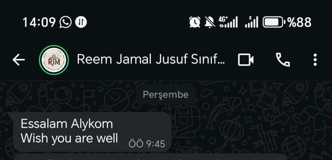 nyewoeya's tweet photo. "Wish you are well" cümlesini yapay zeka "oğlun yine bir haltlar karistirdi, okula gel" diye çeviriyor. Rica etsem bi bakabilir misiniz sadece benim kullandığım uygulamalar mi öyle 😒 https://t.co/iF0B9rMHl2