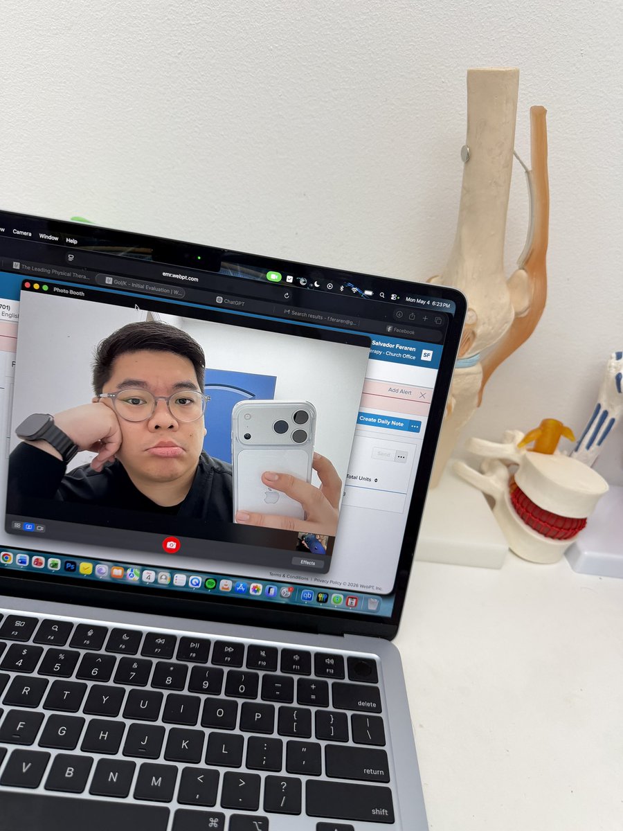 Francis tweet media