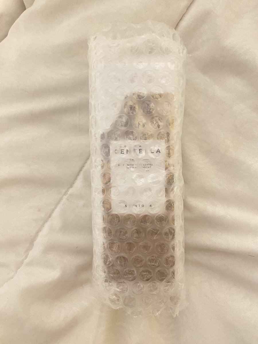 ama__ra's tweet photo. wts cleansing oil skin1004 200ml masih baruu belum dibuka 80k ajaa 

dom depok bisa oren https://t.co/arqXKbTYWe