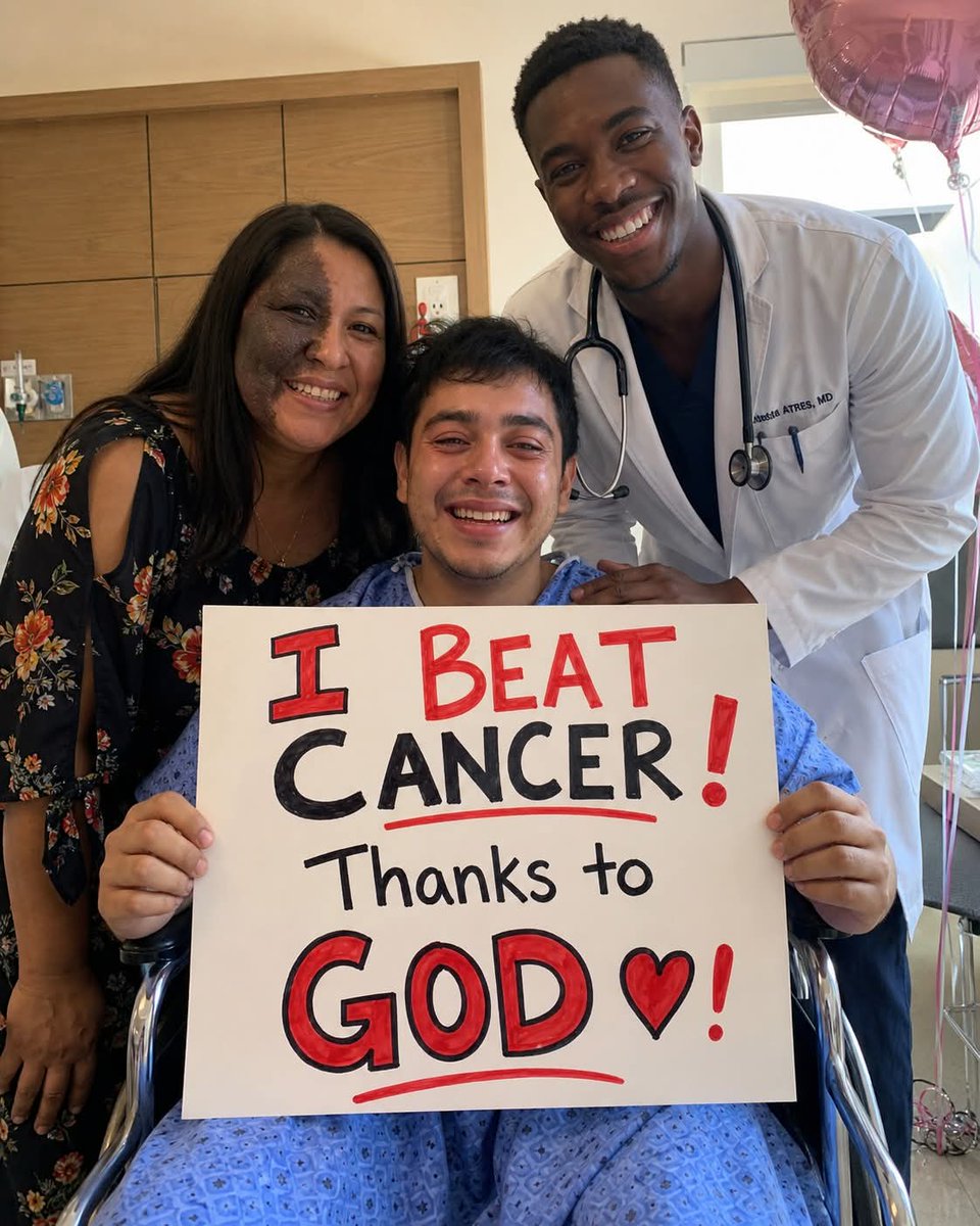Jassica445's tweet photo. I beat cancer thanks to God 🙏❤️‍🩹❤️‍🩹❤️‍🩹 https://t.co/DsUhOrqDEk