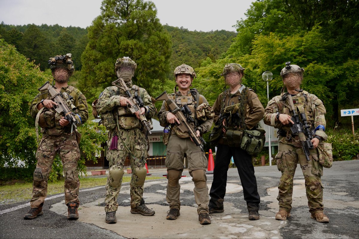 AirsoftNarry's tweet photo. SOTF-201  4th SQD "Tudor" FTL
書記役を兼務する形で参加した。お蔭で時間を重視したプランニングを体感できた。MasterChronoに心より感謝です。また夜間のWhopperは神でした。
イベント運営の大変さを引き受けて下さる方々に、本当に頭の下がる思いです。皆さま、ありがとうございました！
#MFE05 https://t.co/8uFNaOFV7V