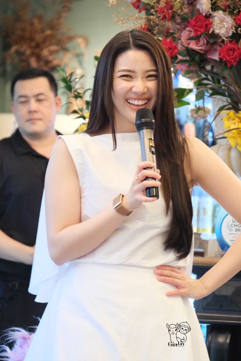 GinJayHouseTH's tweet photo. แจกยิ้มแบบนี้อีกเยอะๆๆเลยน้าาา มันทำให้โลกสดใสขึ้นมาทันที 

MY EYES ON GINNY EVENT
#EyesOnGinnyWithVeridian https://t.co/vS2Mqd4r7q