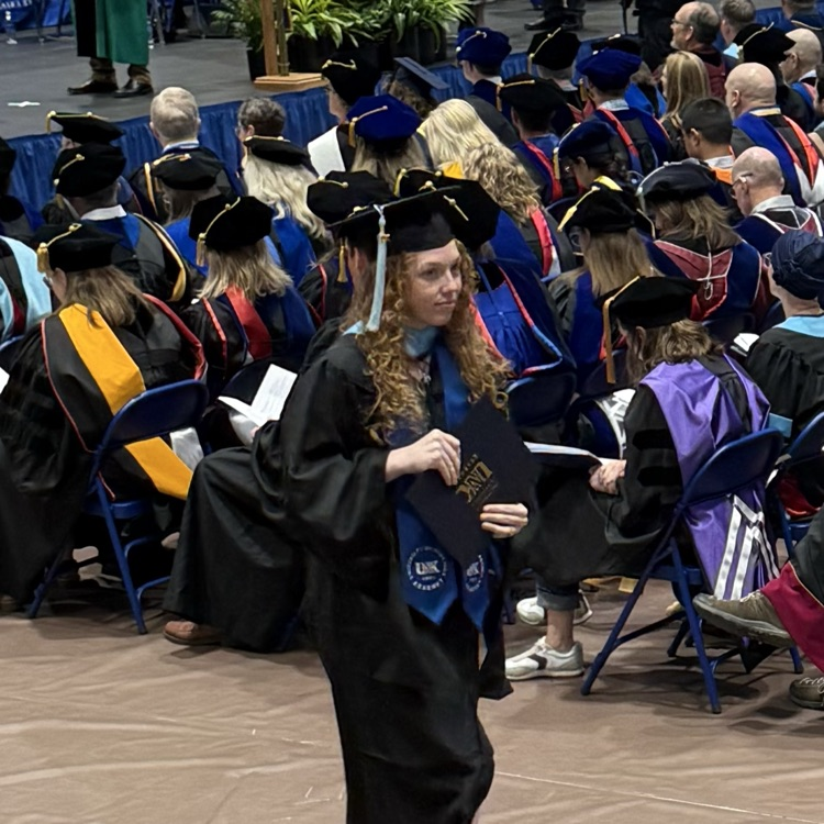 fpsflyers's tweet photo. Congratulations Ms. DeJonge now Mrs Collins on your graduation with your Masters in School Counseling! https://t.co/UyL8MQZzbk