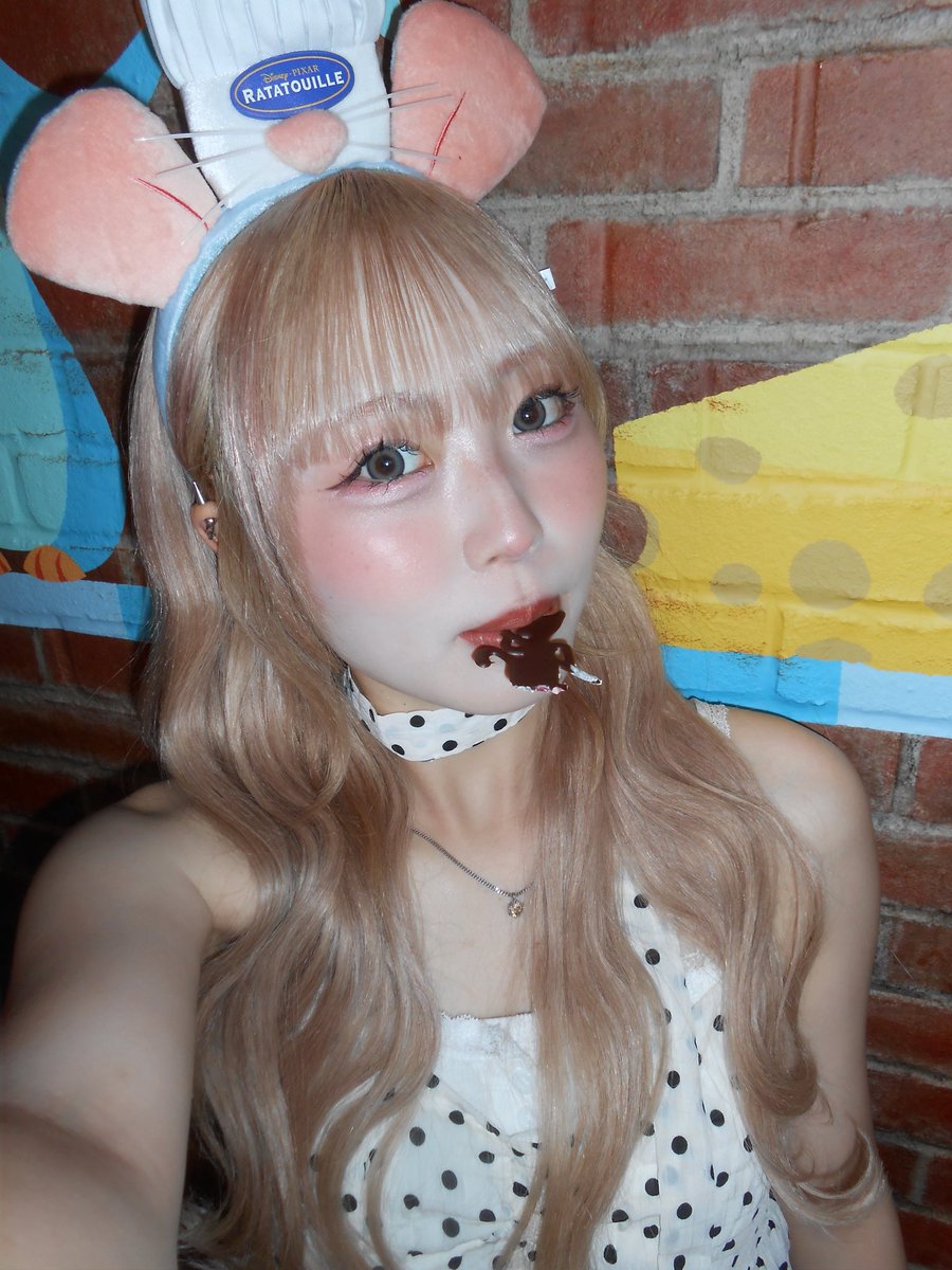 ひいな tweet media