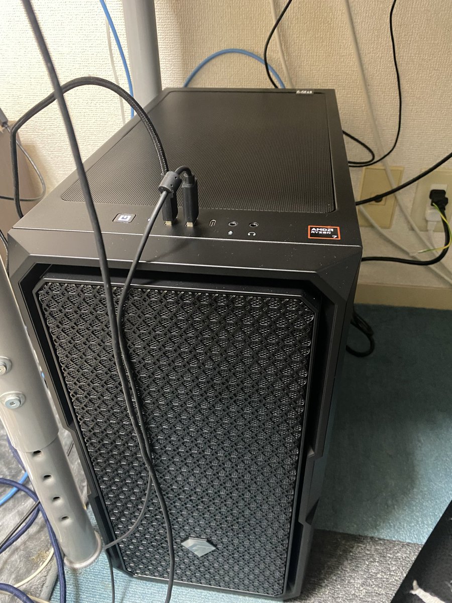 cecil1209desu's tweet photo. 新pcきちゃー https://t.co/YhVt7FJLFf