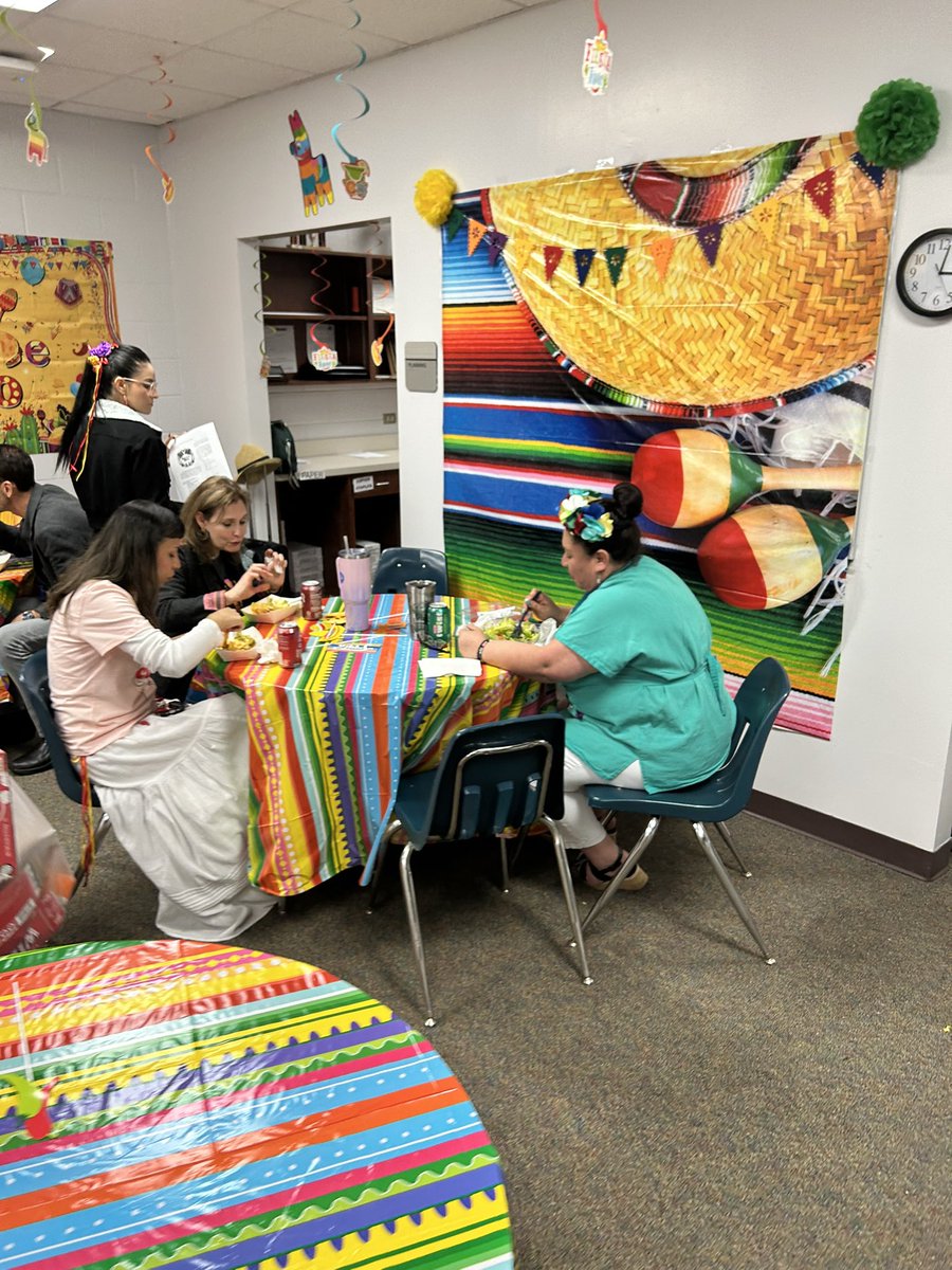 DExecAssistant's tweet photo. Our LOTE department always jumps in and assists wherever there’s a need! 🇲🇽✈️ Thank you all for helping decorate for our Mexico travels and for bringing the experience to life. Your teamwork and creativity are truly appreciated! #BeingTheStorm https://t.co/mc15aAty3M