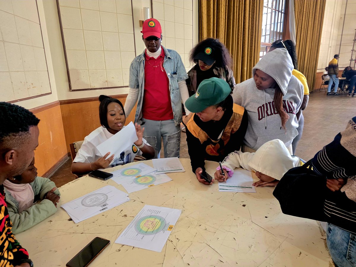 Collen_Malatji3's tweet photo. VD verification is currently underway in the Dr Kenneth Kaunda Region as we continue strengthening structures on the ground, because elections are won at VD level.

Economic Freedom and Social Change Now, Not Later!
#ANCYLatWork https://t.co/tDPnGBVER9