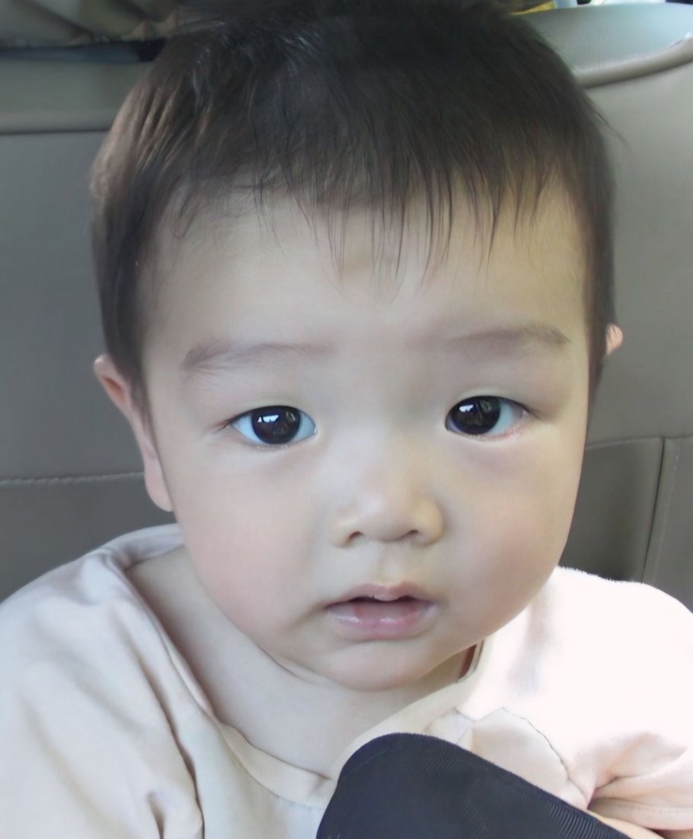 ขอเกาคางให้ได้ไหมคับ ไม่ได้มาแกล้ง สัญญาเลย