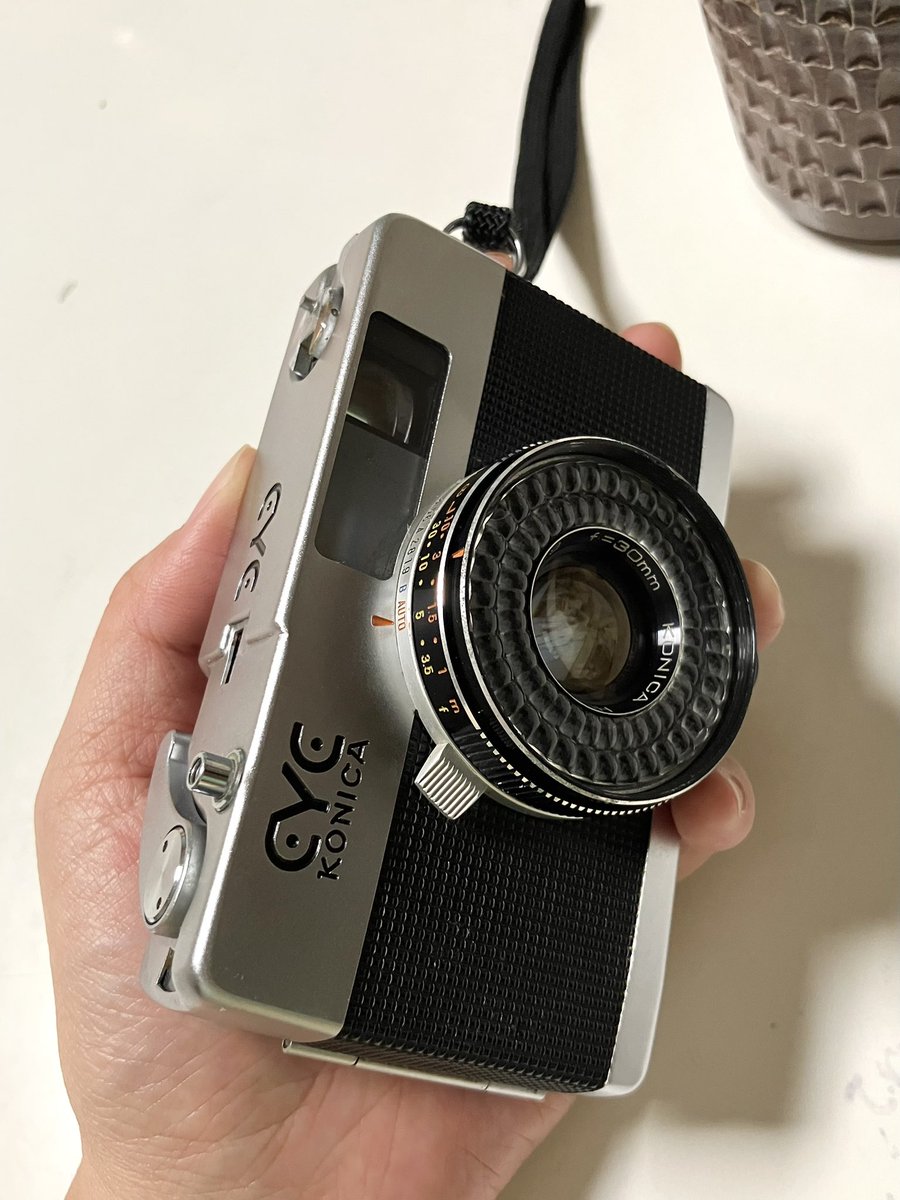 インスタ映えフィルムカメラ❤️初心者にオススメ❤️フィルムカメラ終焉機の完成度が凄い Amazon | Retocolor Emoticon 400 35mm 使い捨てフィルムカメラ 27EXP