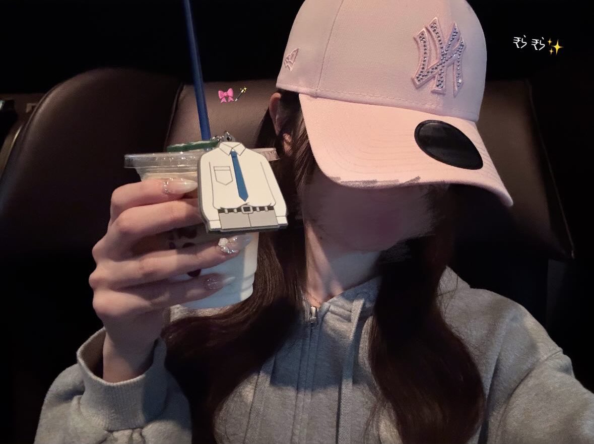 luvmichi25's tweet photo. 君歌2回目(3/30)はリア友お誘いした♡
初めてプレミアムシート課金したけど、快適すぎて思う存分泣けた(；；)
お友達に映画良かった、泣けたって言ってもらえて私も嬉しかった꒰ᐡ o̴̶̷̤𖥦o̴̶̷̤ ᐡ꒱⭐️💕
 #君歌  #君が最後に遺した歌 https://t.co/RIVPV0Rd79