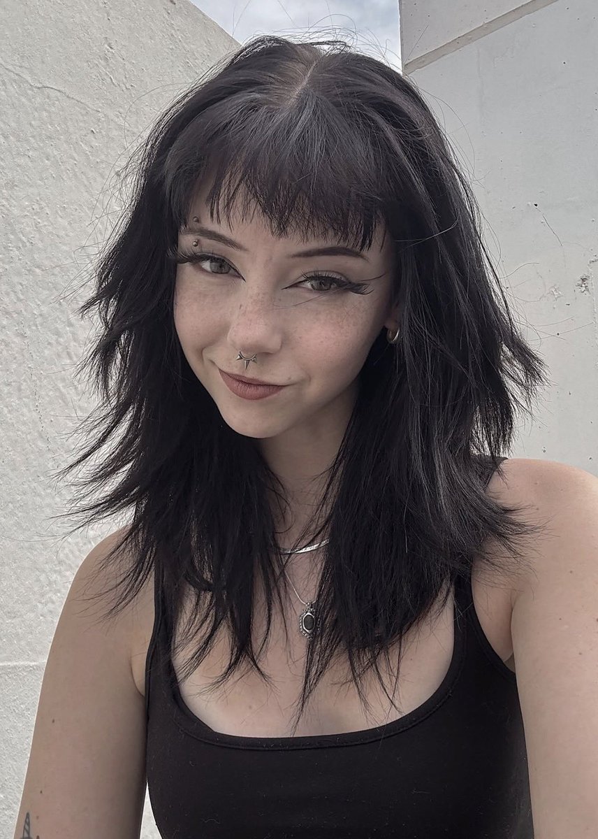 NopeLoverBoi's tweet photo. Good morning cuties 🖤

Another good day since Rilie’s in it. 🖤 https://t.co/6EBjH9fUMP