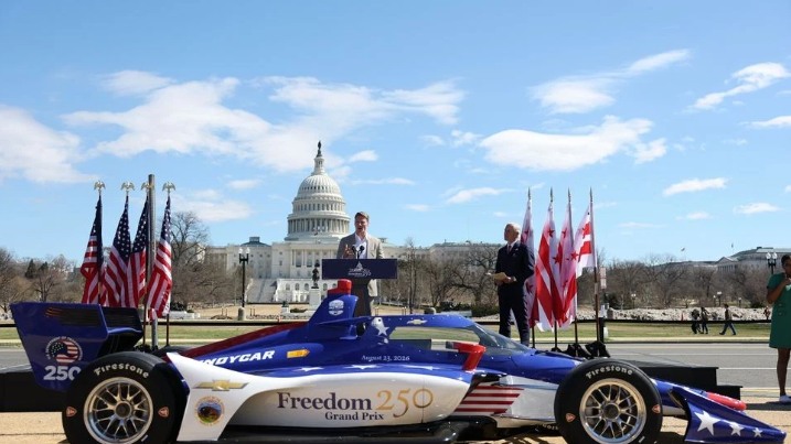 IndyCar has removed a t-shirt from its online store after claims