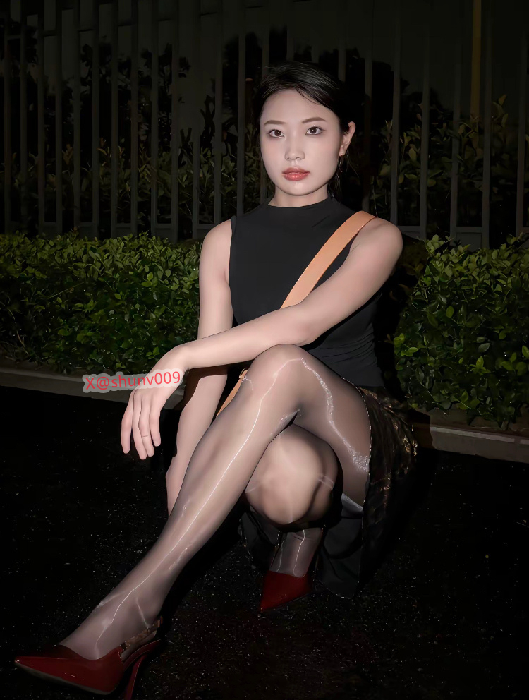 我不是冷血，也不是慢热，我只是害怕投入太多，离开的时候会很难过。 https://t.co/EfvIAc5rWL