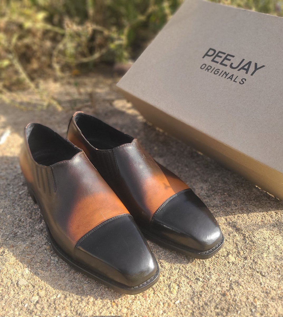 When it comes to long-term goals, choose the right shoes, not just the prettiest ones.

I make one of the best handmade shoes from Northern Nigeria 🇳🇬.

Price 80k only 

Reach me on 08030860486
For more business deals.
#proudlymadeinjos #peejayoriginals #peejayfootwears