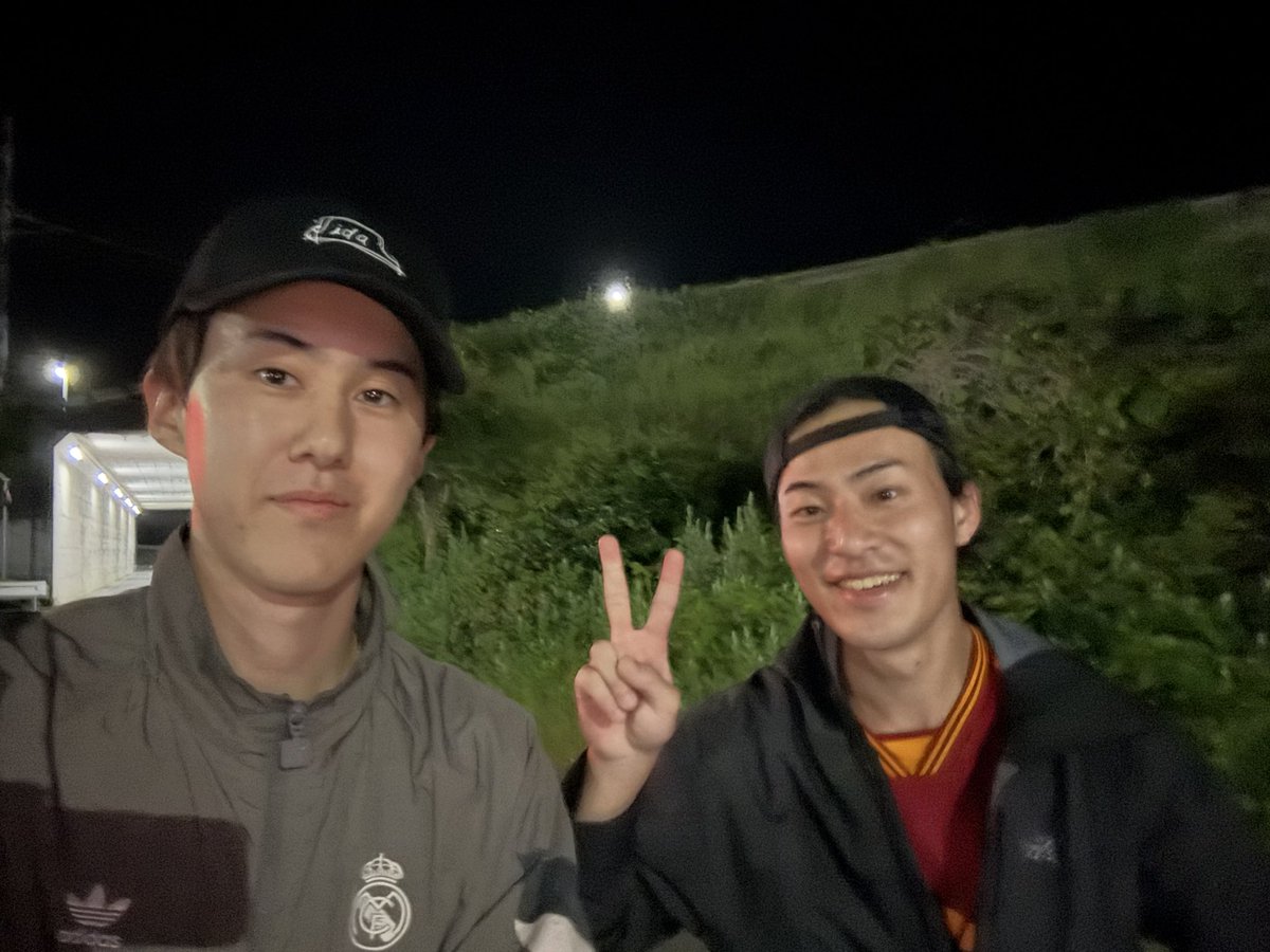 tkr_1229's tweet photo. 興津駅前をいだちゃんねるのコバが通過してったけど小田原から漕いでる人のスピードじゃなくて家からスタートした俺置いてかれそうになった笑
#ママチャリ参勤交代
#いだちゃんねる
#コバ  #小林将太朗 https://t.co/cJYwo9Irna