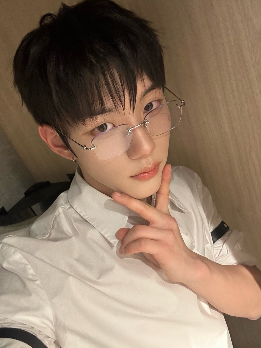 CLOSEYOUREYES JP tweet media