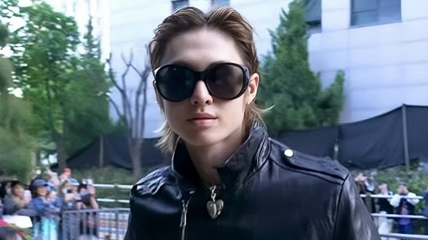 มาร์ติน : คนๆนี้คือคนเดียวกันครับ
55555555555555555555555