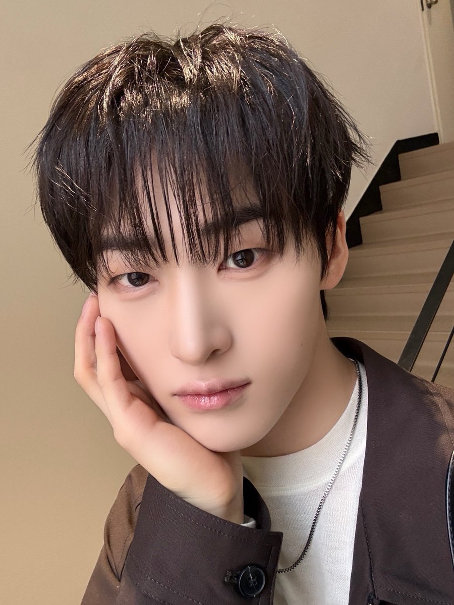 at_ALL_H_OURS's tweet photo. [#유민]
토요일 좋아😚

#ALL_H_OURS #올아워즈
#YOUMIN #유민 https://t.co/pFQDKJOgKt