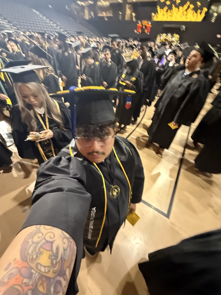 Logan Martinez (Poke_Warrior) tweet media
