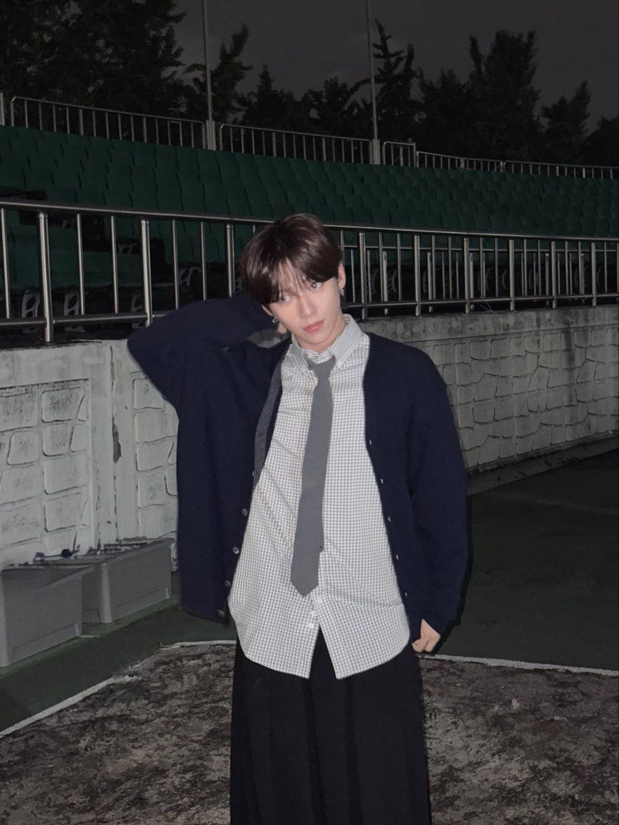 Parkhaneulzeyel's tweet photo. MISSING PIECE  | a #haneulz AU

In a life built on responsibility, Silas was Elian’s only escape—his only rest. But just as Elian learned to breathe again, Silas disappeared without a trace.

“Silas.. where are you? I miss you.”