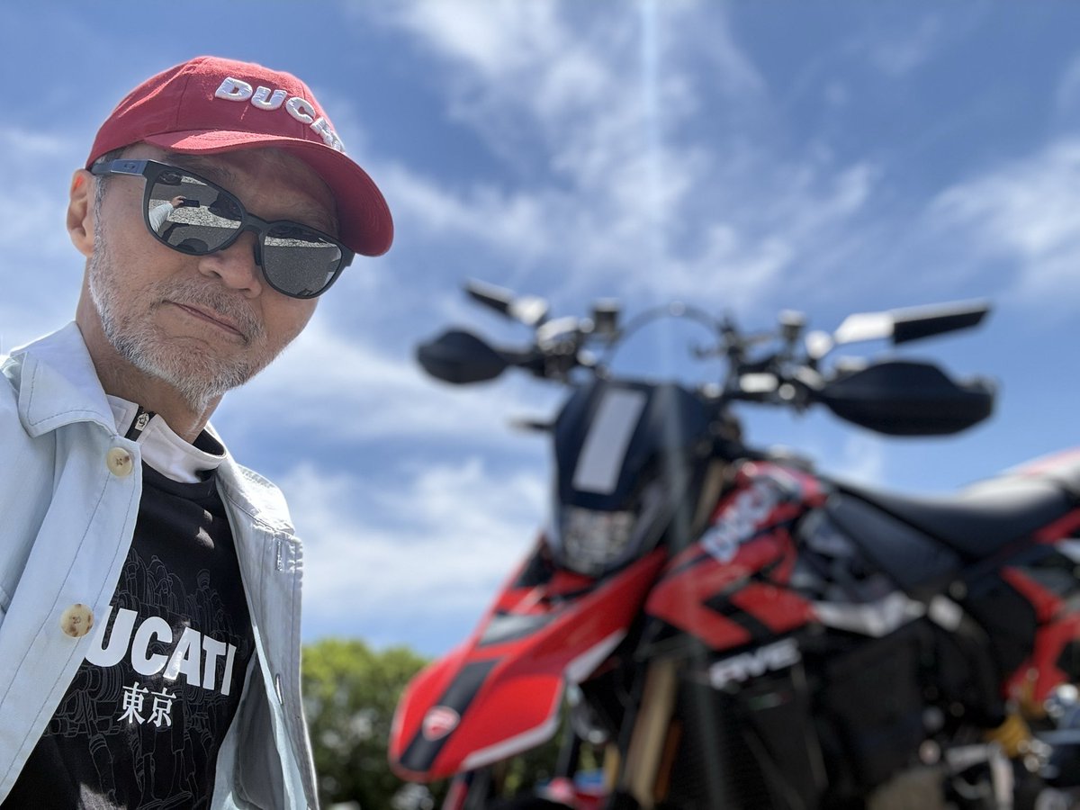 ducati_maas's tweet photo. 本日は『WeRideAsOne』の一員として、非日常を満喫。#WeRideAsOne https://t.co/uUPnSSFZxf