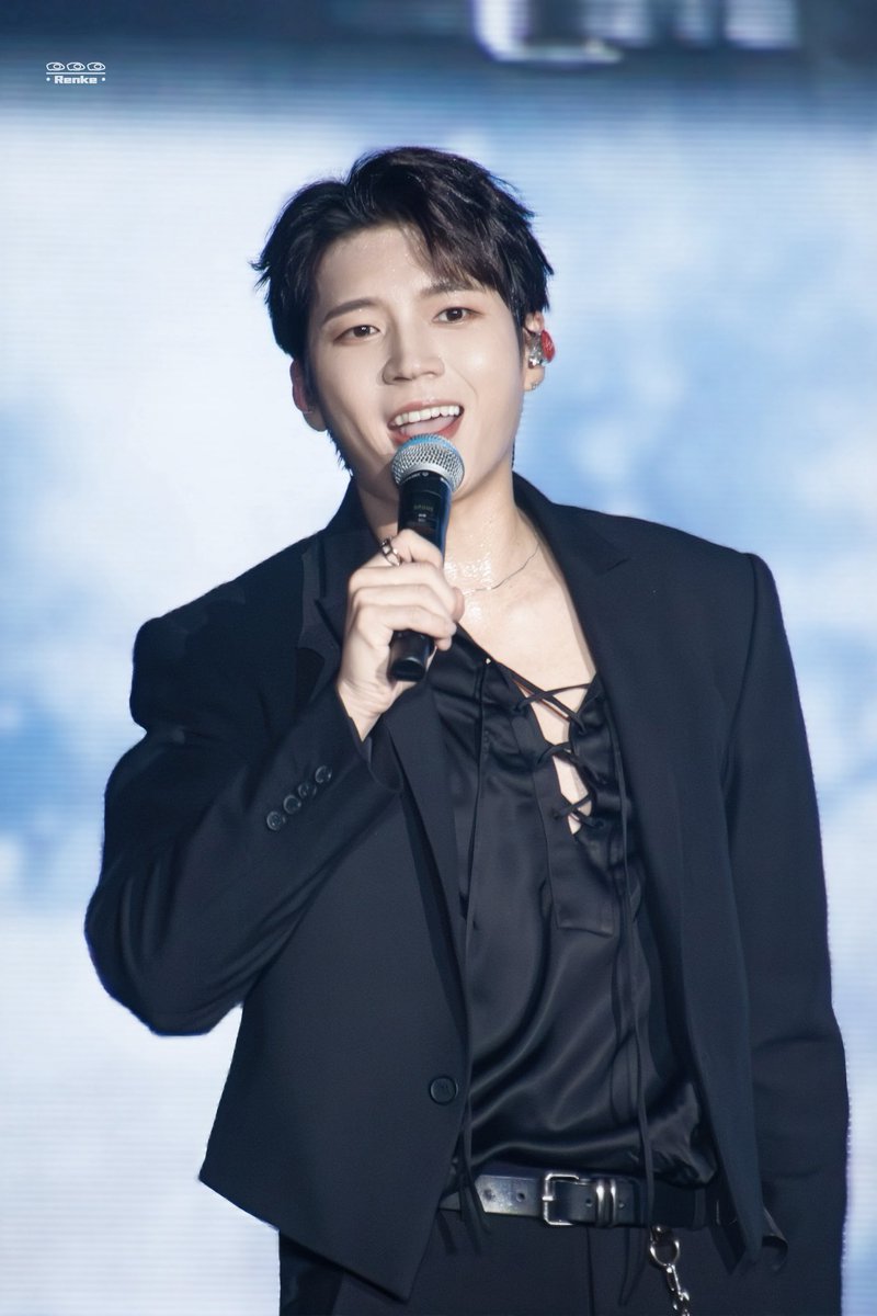 __Renke__'s tweet photo. 10주년 축하 🥂

#인피니트 #INFINITE  
#남우현 #우현 
#NAMWOOHYUN #WOOHYUN
#소년소녀 #BoysAndGirls
#나무의_솔로데뷔_10주년
#HAPPY_NAMU_DAY https://t.co/qscPrE4VX0