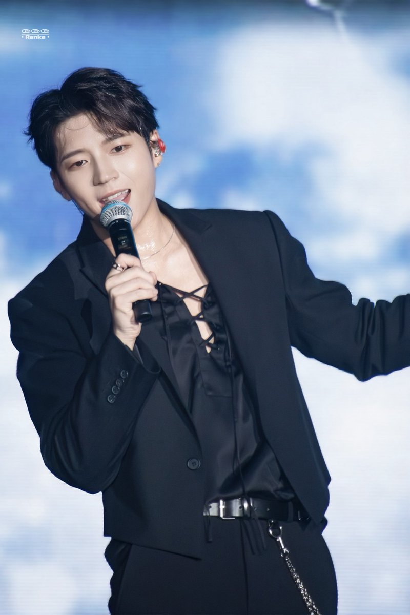 __Renke__'s tweet photo. 10주년 축하 🥂

#인피니트 #INFINITE  
#남우현 #우현 
#NAMWOOHYUN #WOOHYUN
#소년소녀 #BoysAndGirls
#나무의_솔로데뷔_10주년
#HAPPY_NAMU_DAY https://t.co/qscPrE4VX0