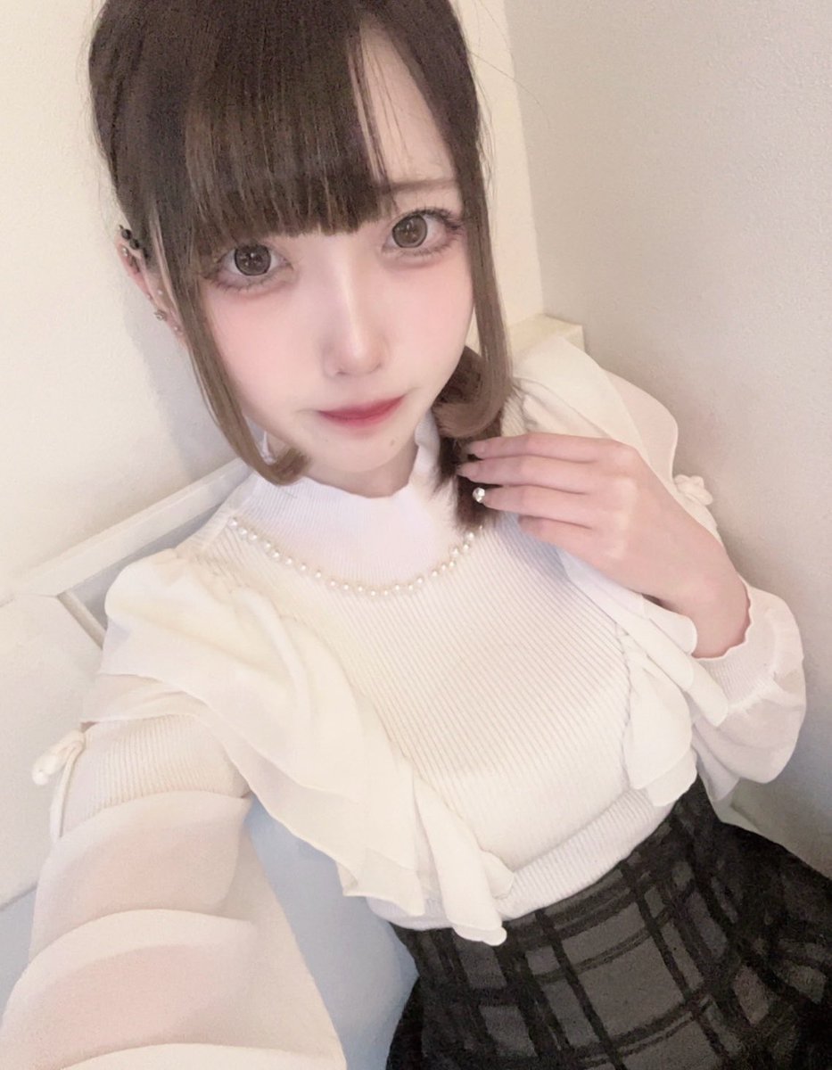 みのりzᙆ tweet media