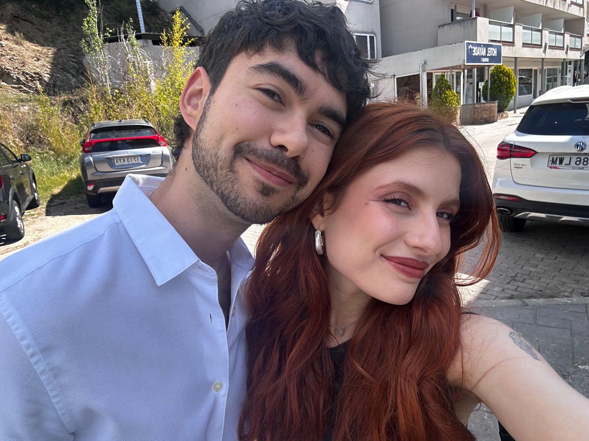 Lara’s version tweet media