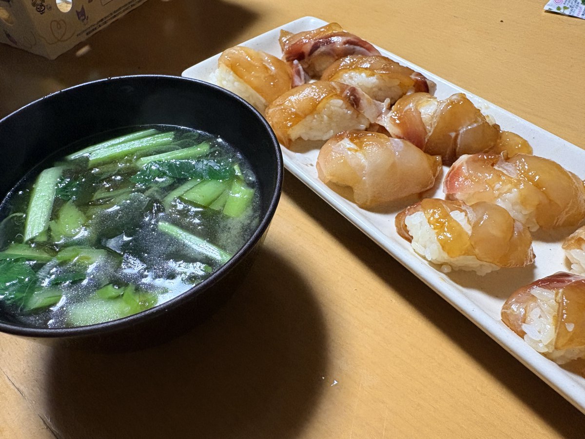 Y__numaa's tweet photo. GW期間中は公園やらお祭りやら色んなところでお友達に会えて嬉しい半面
1週間母ちゃんと離れて若干の反抗期気味な息子くん

私も島に帰る度におかえりって言ってくれたり、声をかけてくれる人がたくさんいて嬉しい限り🥲💕

ありがとうございました🥰

明日の1便で帰ります✈️
またすぐ来るけど…笑 https://t.co/OzCF7f0r6K